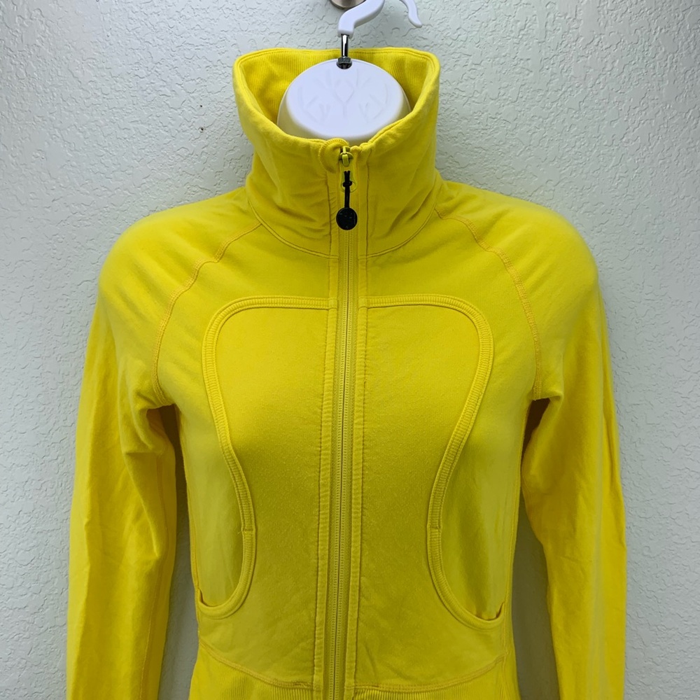 Lululemon Jacket - Picture 3 of 8